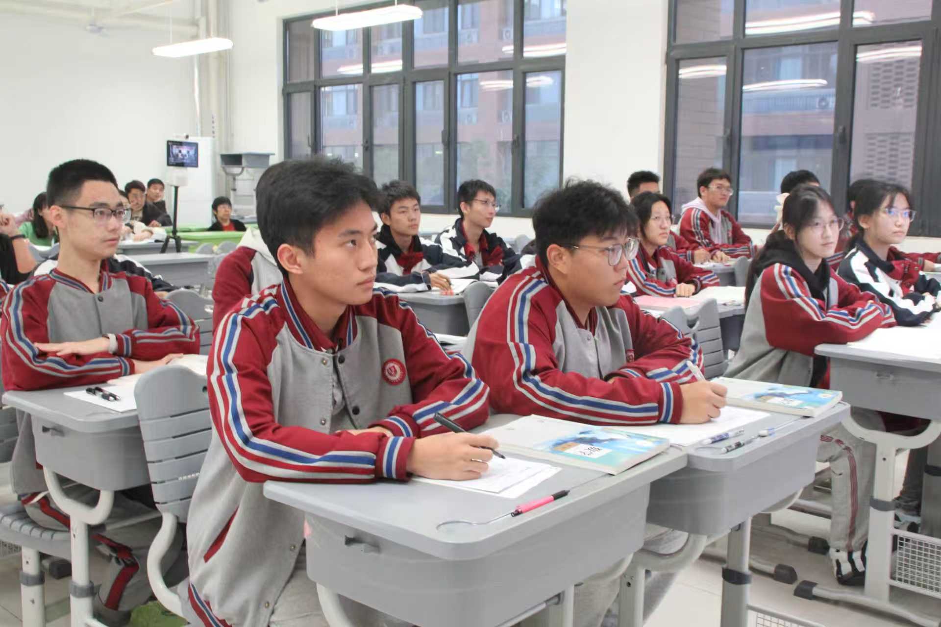 名师引领 | 济南德雅高级中学功勋教师引领课：深耕课堂，示范引领！